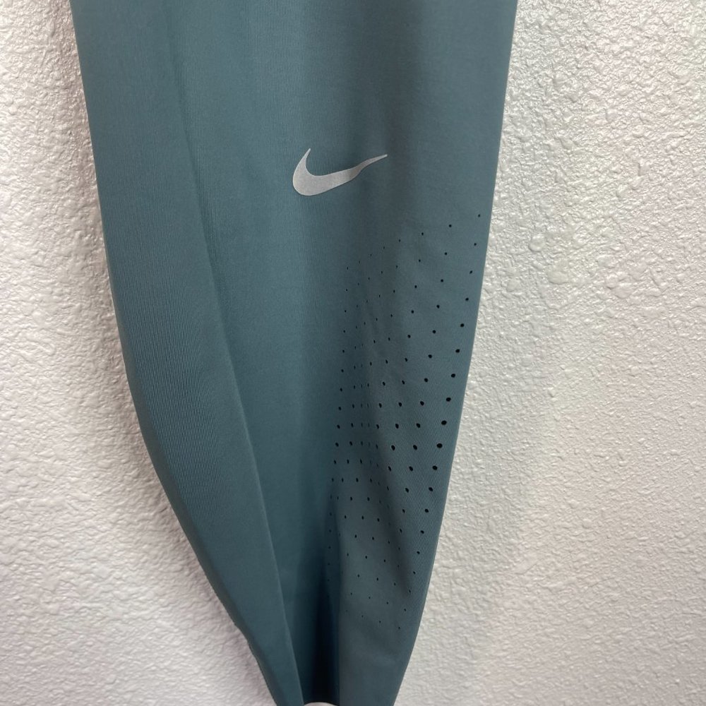 New WOMEN'S NIKE EPIC LUX RUNNING TIGHTS Size 3X Hasta Green - Picture 4 of 8